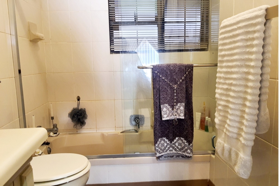 3 Bedroom Property for Sale in Mossel Bay Central Western Cape